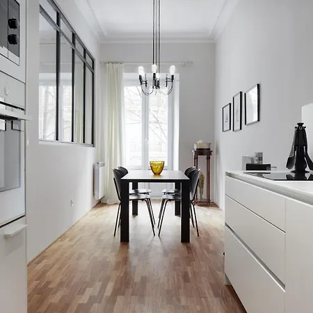 Always Easy I Catedral Apartament